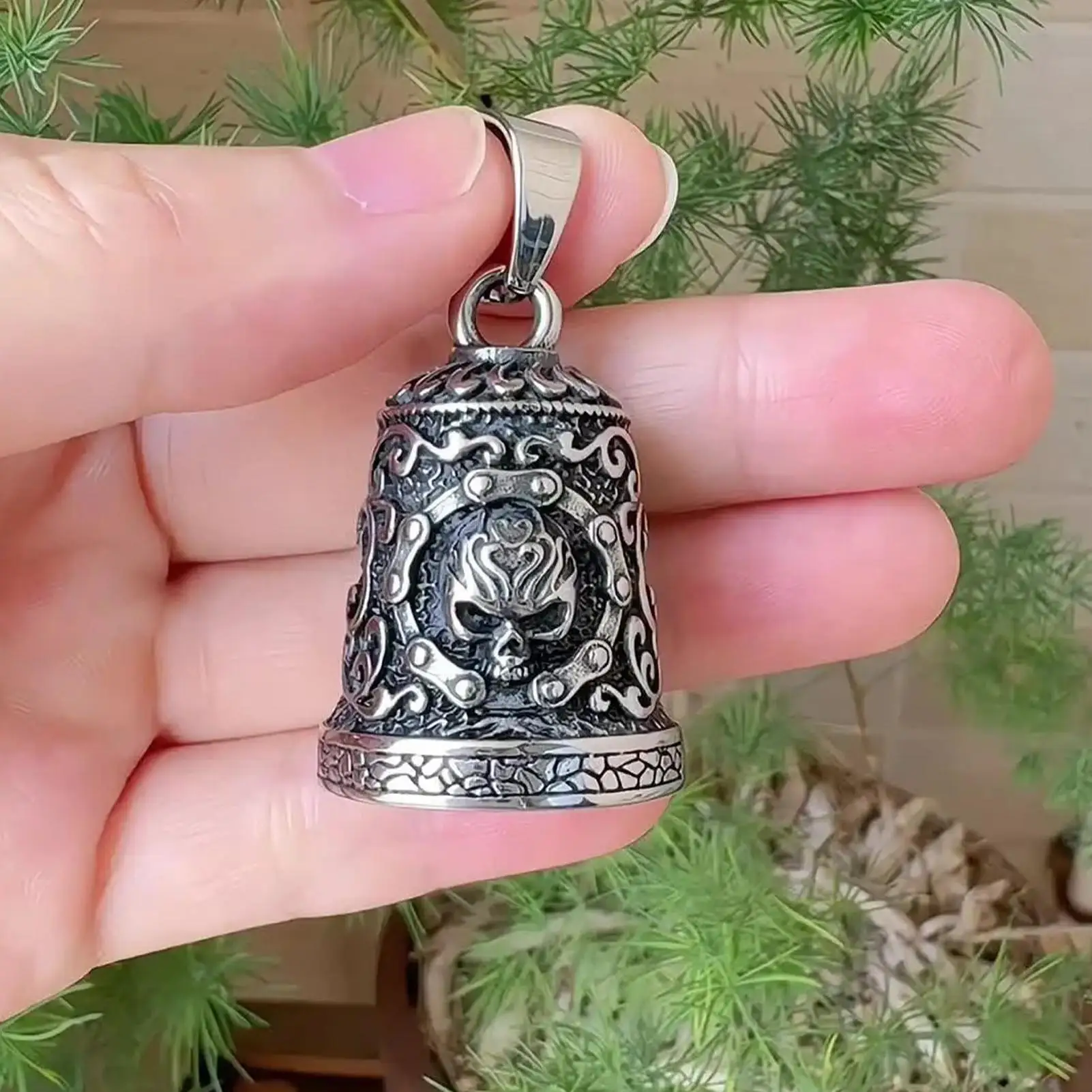 

Металлический мотоциклетный колокольчик с черепом