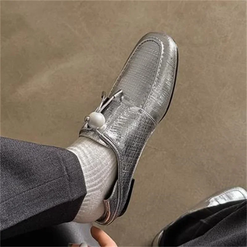 Женские туфли с жемчугом лоферы круглым носком на Плоском Каблуке бархатные