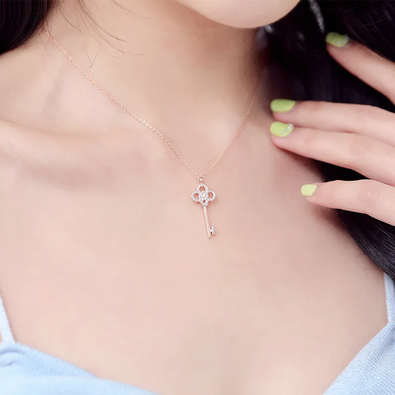 

Korea Fashion Key Lock Pendant Necklace Ladies Shiny Artificial Rhinestone Inlaid Accessories Jewelry