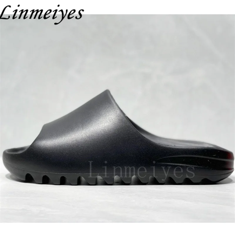 Summer Slippers Women And Men Rubber Waterproof Bathroom Slippers Casual Holiday Beach Shoes Flat Slides Man Size EU 35-45