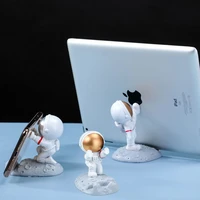 fashion creative cute space astronaut ornament universal desktop mobile phone desk holder stand for iphone ipad tablet cell gift