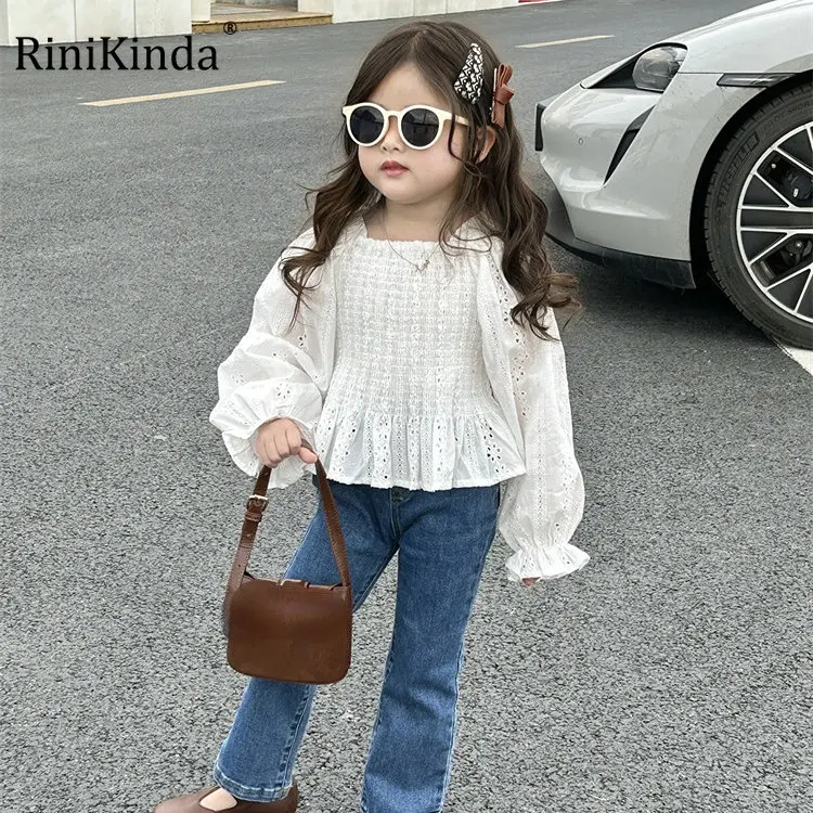 

Детский комплект из топа с длинным рукавом и брюк