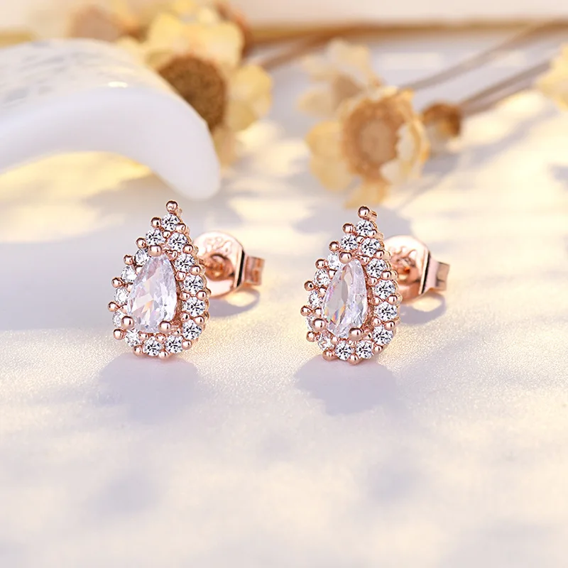 Серьги-гвоздики с фианитами