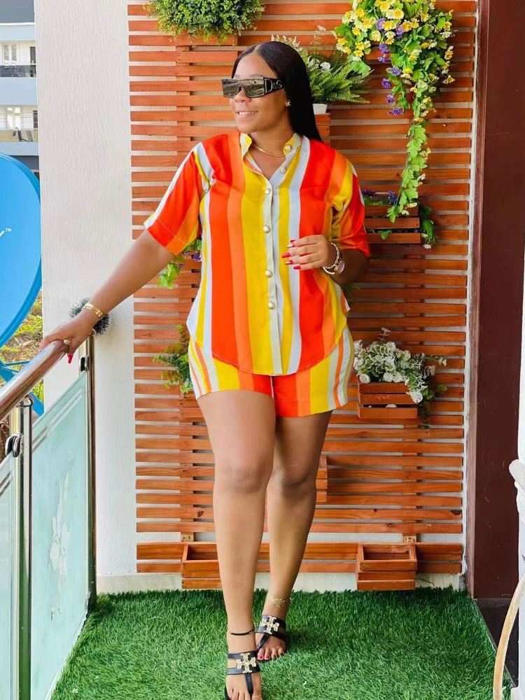 

Летний модный стиль, африканские женщины, короткий рукав, полиэстер, комплект из двух предметов, топ и короткие брюки, африканская одежда дл...