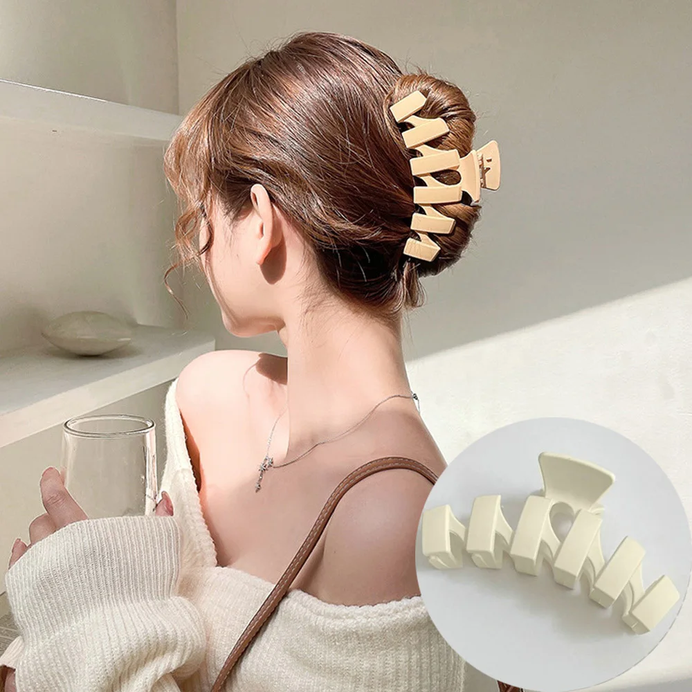 

Fashion Solid Color Frosted Claw Clip Korean Style Simple Geometric Shark Hairpin Women Girls Multi-Color Bath Ponytail Hairclip