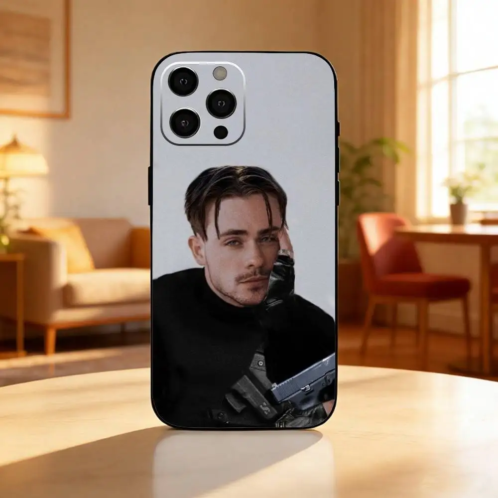 Фото Чехол для телефона D-Dacre M-Montgomery Actor для iPhone 17, 16, 15, 14, 13, 12 Plus, Max, мягкий силиконовый, черный №5
