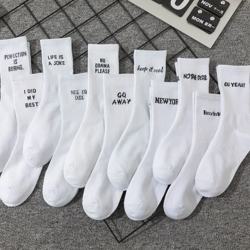Women Cotton Socks New Hot Selling Letter Jacquard Series Street Sports Hip Hop Personalized Fashion Ladies Crew Socks I106