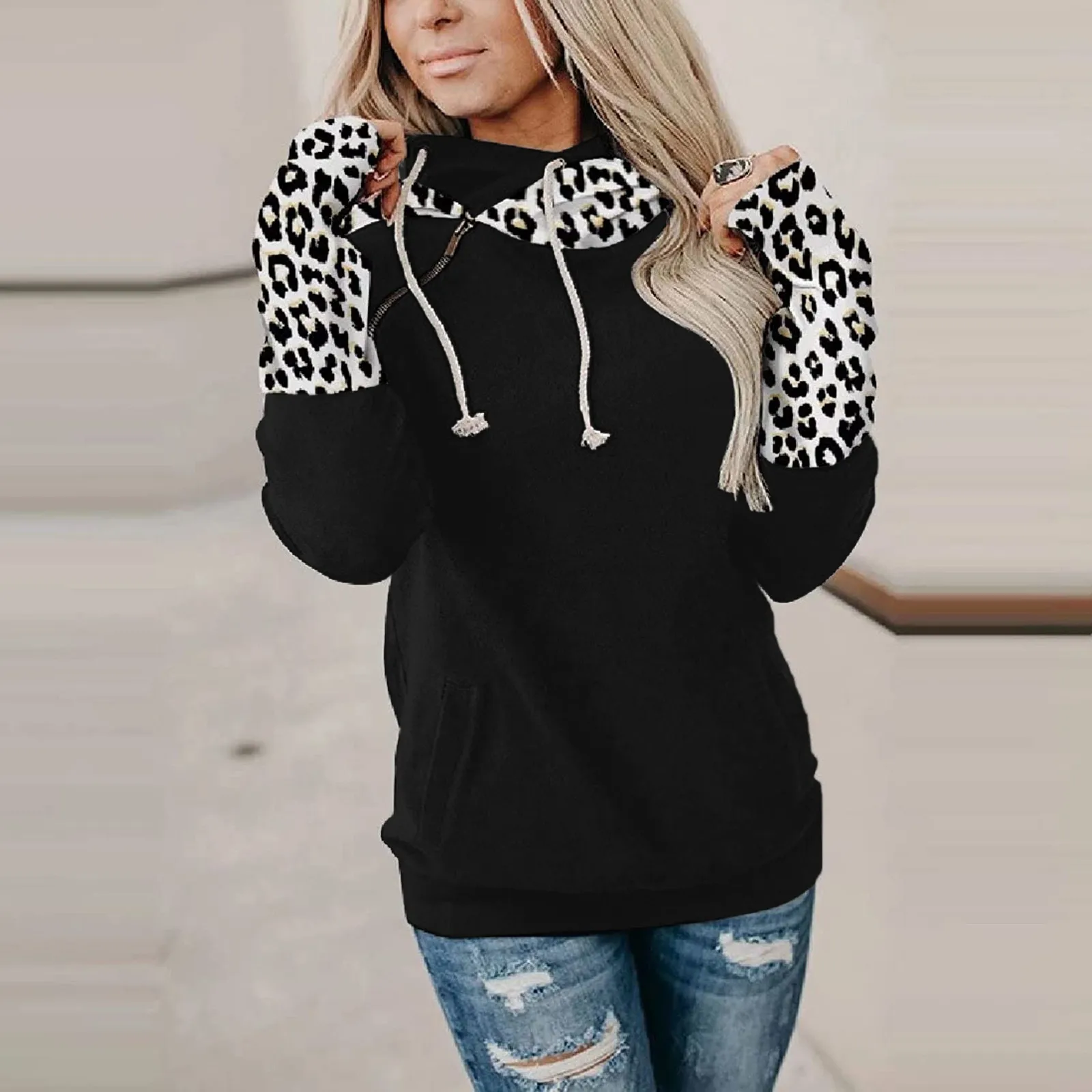 

Turtleneck Patchwork Hoodies Women Casual Fashion Long Sleeve Leopard Printed Hooded Sweatshirts Female Winter Warm Pullovers