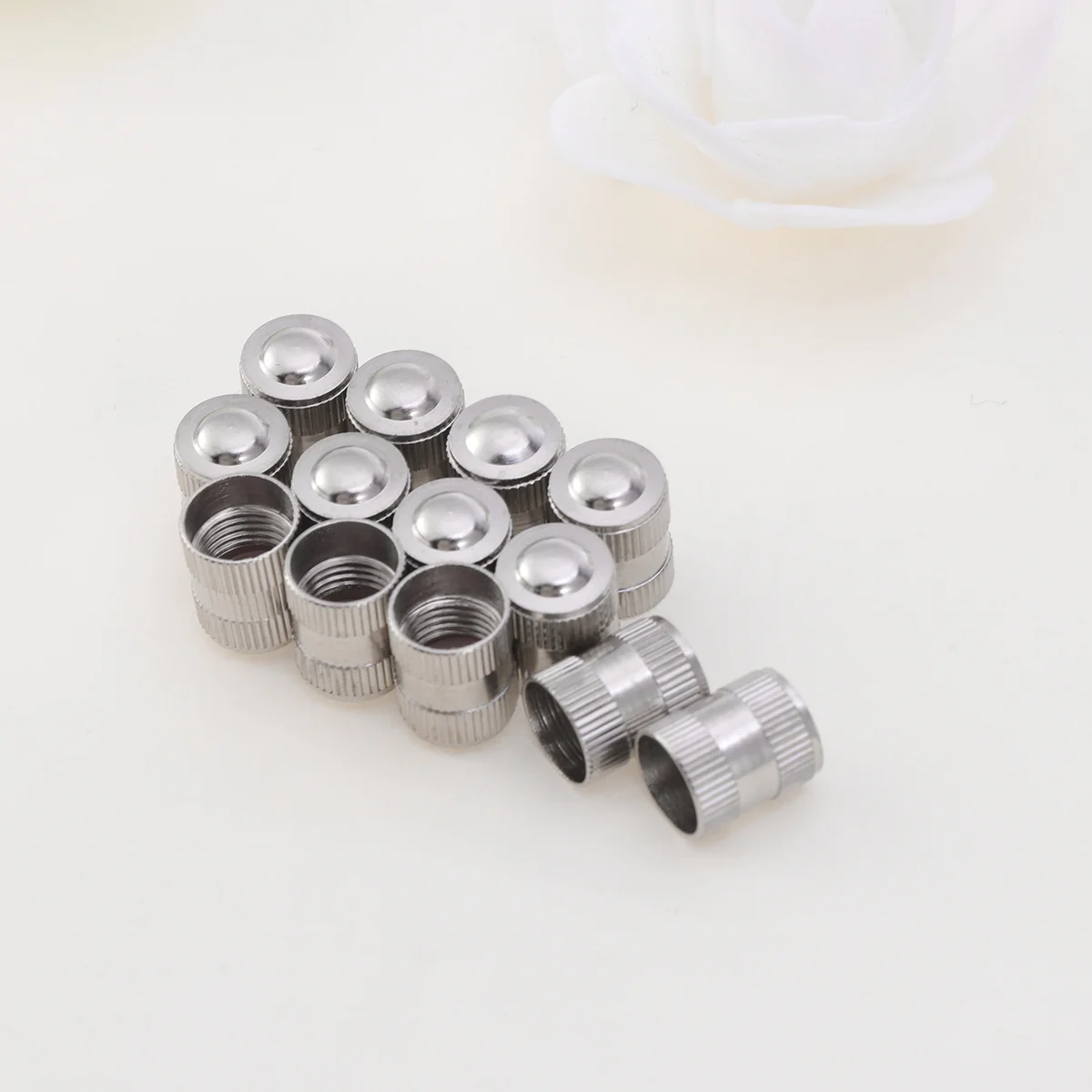 

20pcs Universal Wheels Tyre Tire Stem Dust Air Caps Hat Dust Proof Cover Vehicle Car Auto Accessories