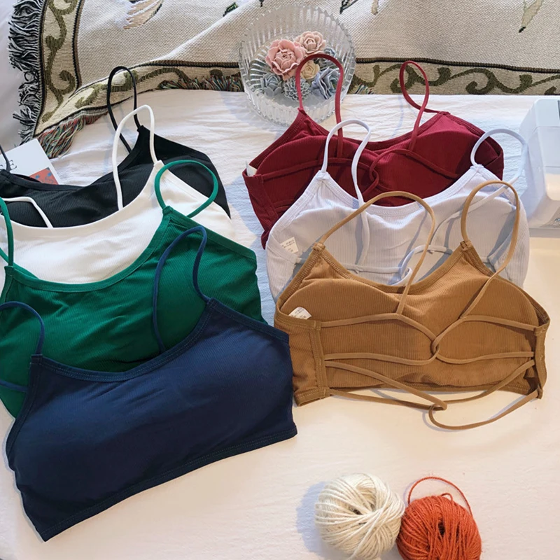 Бюстгальтер для йоги с мягкими чашечками и тонкими лямками |