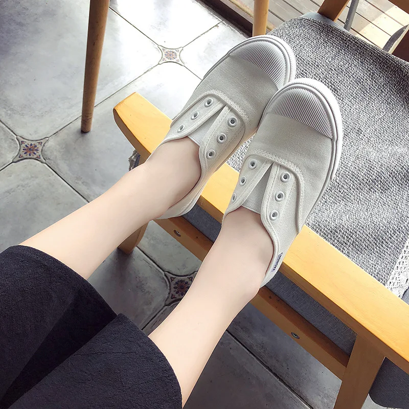 2022 Promotion Flat Shoes Women Loafers Fashion Sneakers Canvas Shoes Woman Spring/Autumn New Casual Slip-on White Ladies Shoes