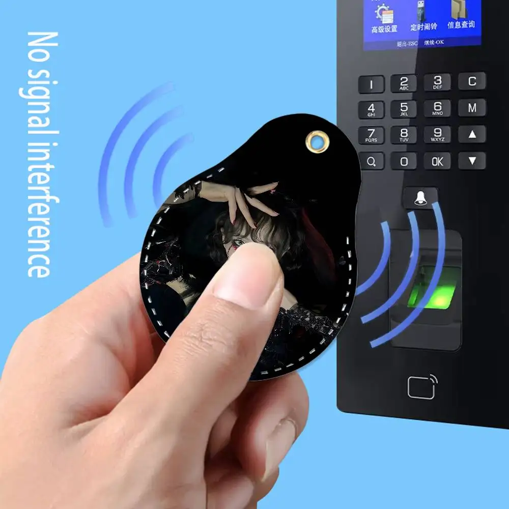 Фото Защитный чехол Otomodachi P-Phantom S-Siita для Apple AirTag/держателя для карт доступа/устройства для отслеживания домашних животных от потери. №2