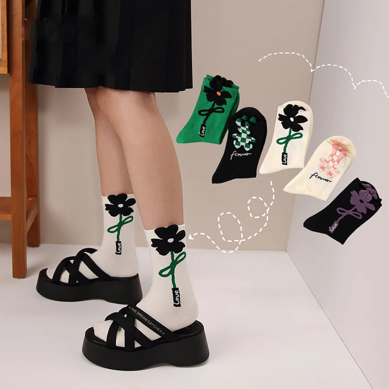 

Cute Kawaii Women's Socks Floral Rabbit Cartoon Funny Socks Autumn Winter Middle Tube Fashion Casual Socks
