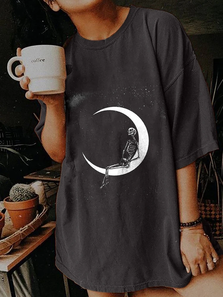 

Funny Skulls Print Graphic T Shirts Women Short Sleeve Summer Loose Tee Shirt Drop Shoulder Vintage Old T Shirt Tops Clothes