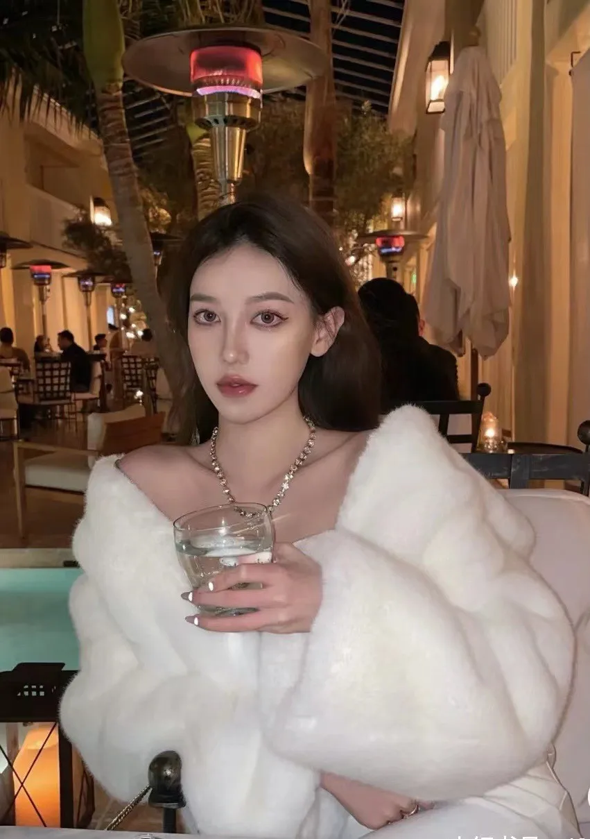 Модное шерстяное пальто в европейском и американском стиле женское тонкое