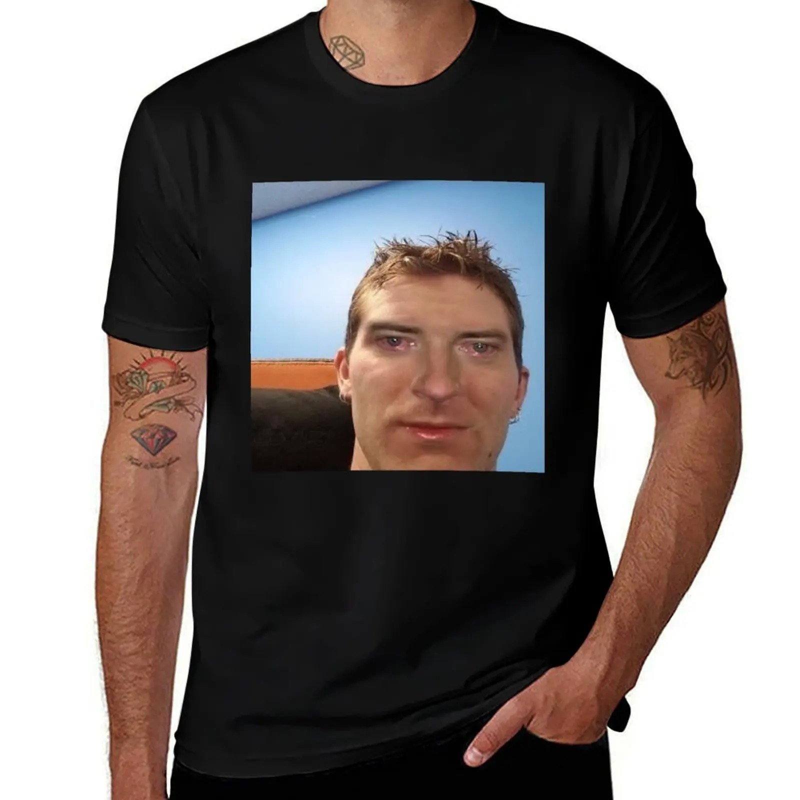 Фото Легкая охлаждающая футболка с короткими рукавами Linus Tech Tips Selfie High T-Shirt №1