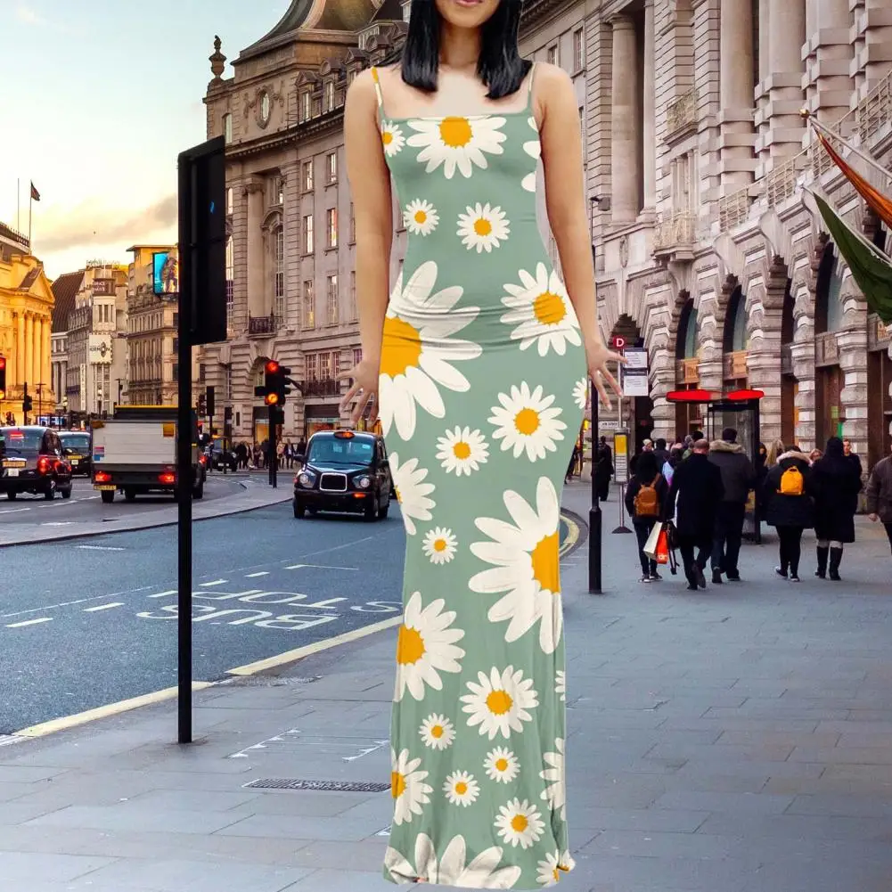 

Женское летнее платье-карандаш с цветочным принтом