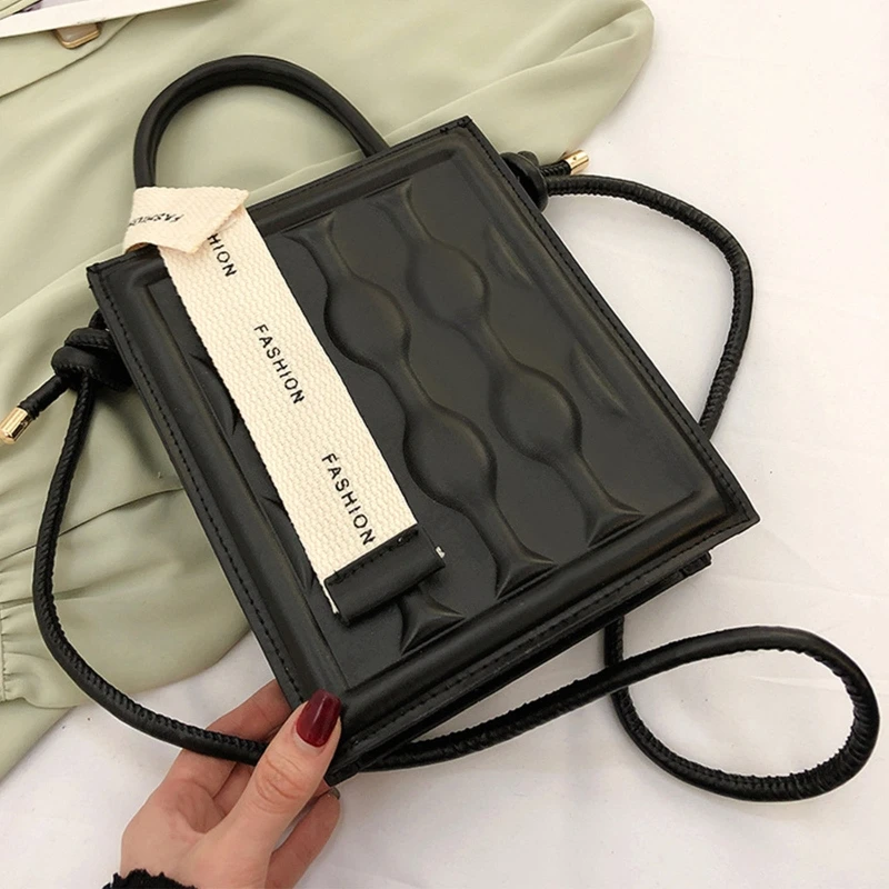 

28GD Exquisite Small Square Bag Shoulder Bag PU Crossbody Bag Handbag for Birthday