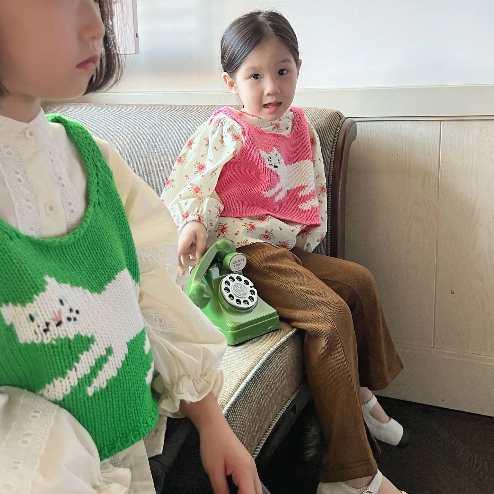 

2022 Autumn New Korean Children's Clothes Baby Girs Printing Cat Knit Sweater Vest