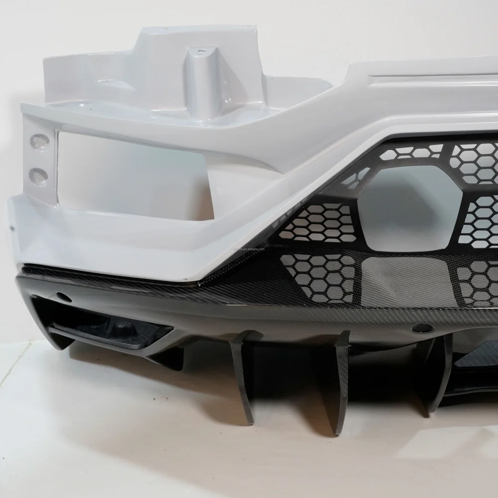 Фото Для LP700 LP720S: Обновленный и модифицированный задний бампер в стиле SVJ из полуухоженного карбона (комплект для кузова) №4