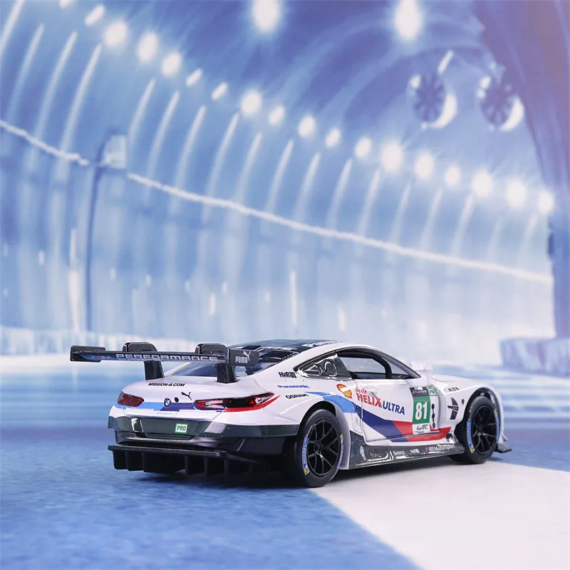 Гоночная машина Nicce 1:32 BMW M8 Le литая металлическая модель автомобиля Игрушечная