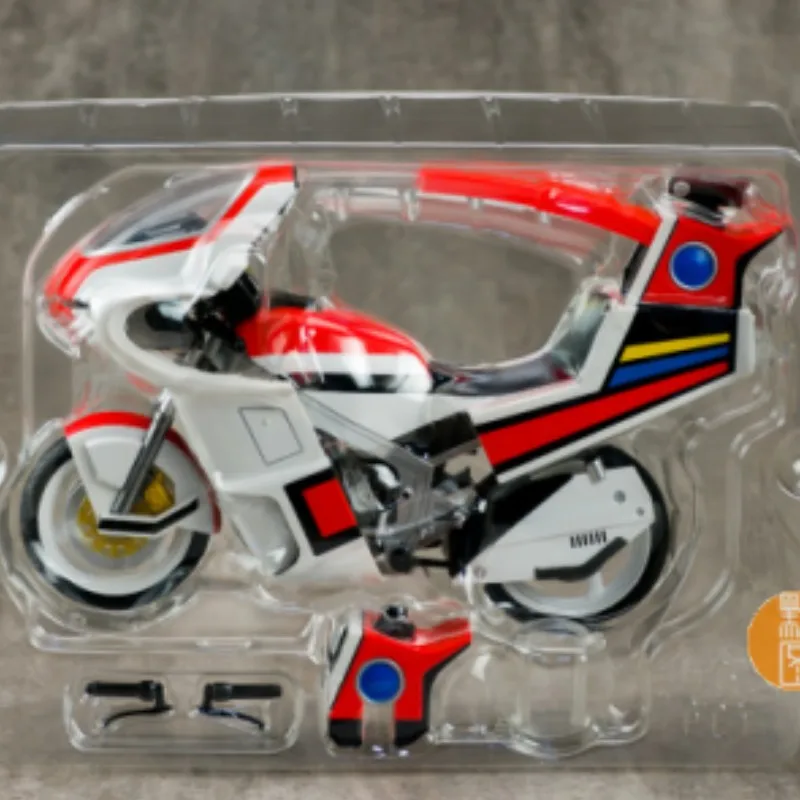 Рисунок 2 - Экшн-фигурка маскарадный гонщик