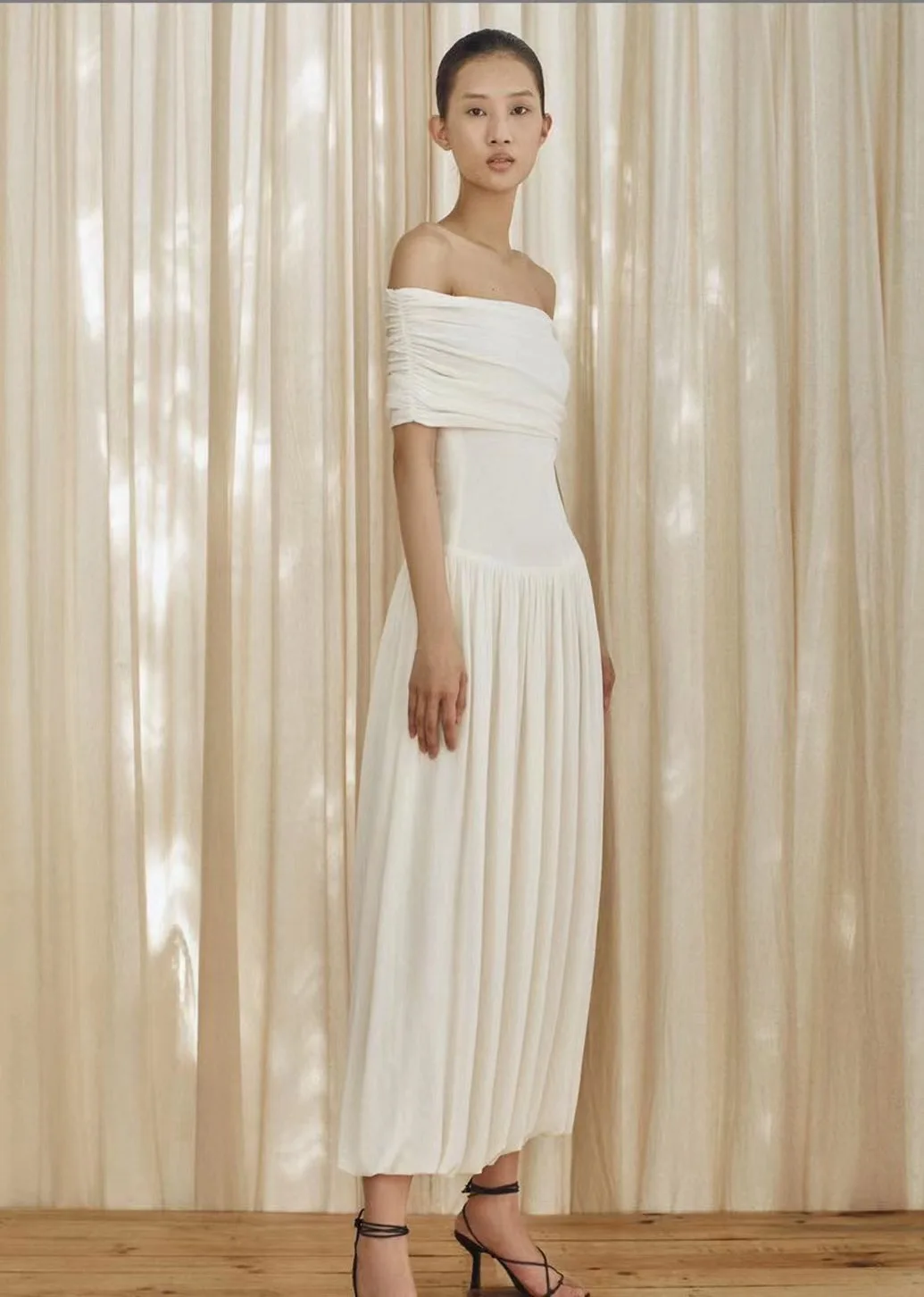 

Женское пикантное облегающее трикотажное платье миди с открытыми плечами и воротником-лодочкой, новинка 2023