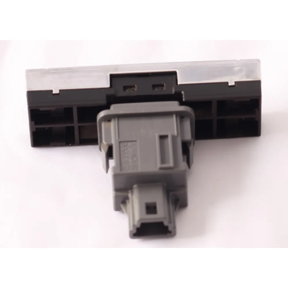 Фото 84332-60371 для Toyota LandCruiser LC200 Оригинальная кнопка переключения аварийной сигнализации/включения габаритных огней №4