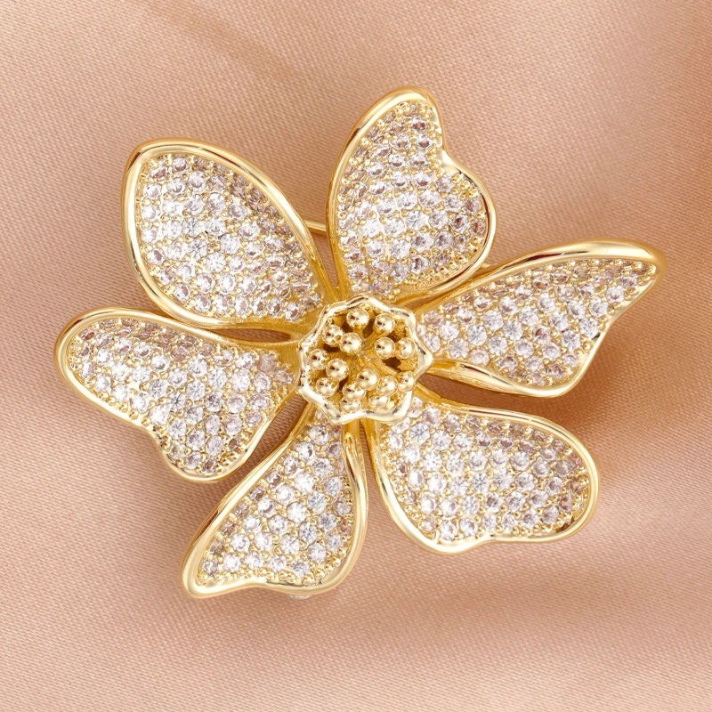 

Brooch for Women 2023 Trending New High End Luxury Personality Flower Korea Fashion Design Zircon Brooch