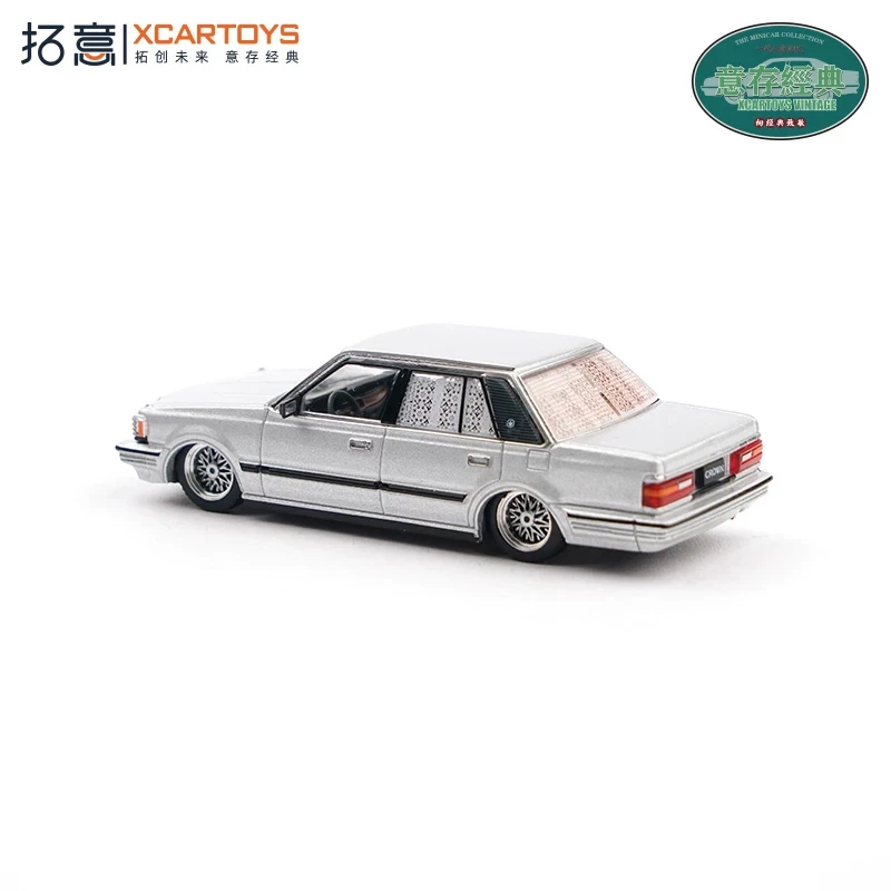 Коллекционная модель автомобиля Crown Lowrider, серебристая, масштаб 1:64, из литого металла (art.: 3920dbd8a6fe9) - 3920dbd8a6fe9