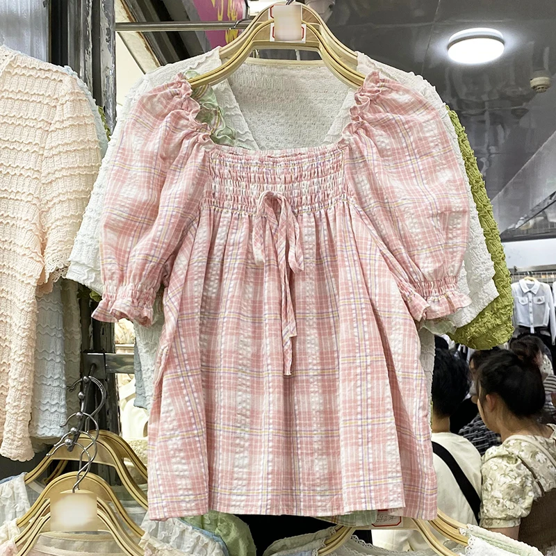 

Блузка женская плиссированная клетчатая с квадратным вырезом и пышными рукавами