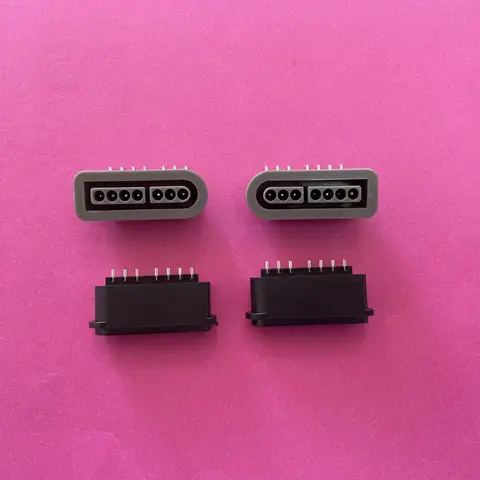 Гнездовой разъем черного цвета для ремонта контроллера игровой консоли SNES