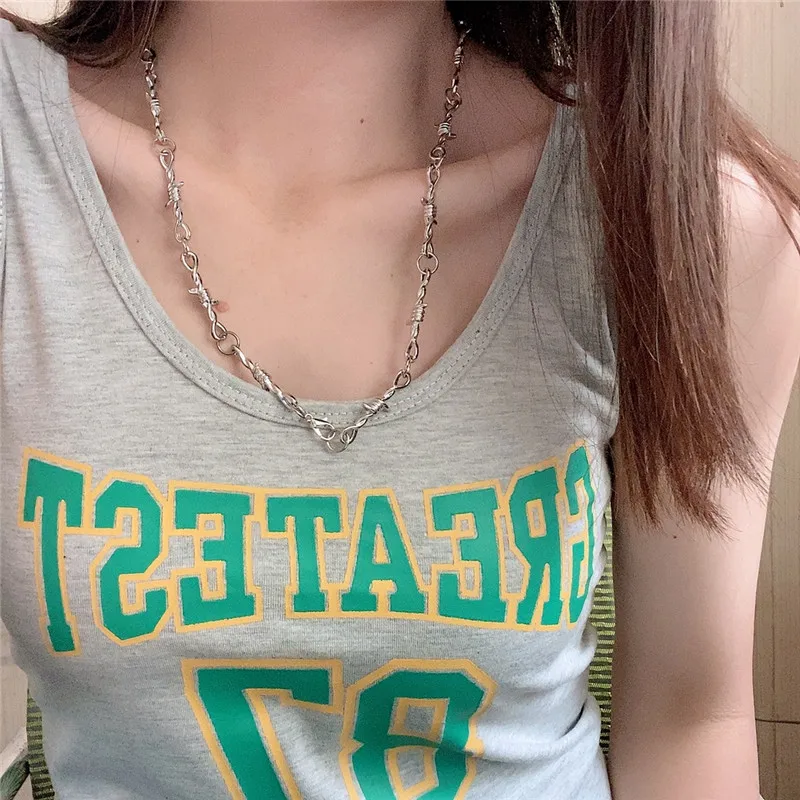 Чокер цепочка на шею женская Ожерелье Готика парные с шипами из металлического