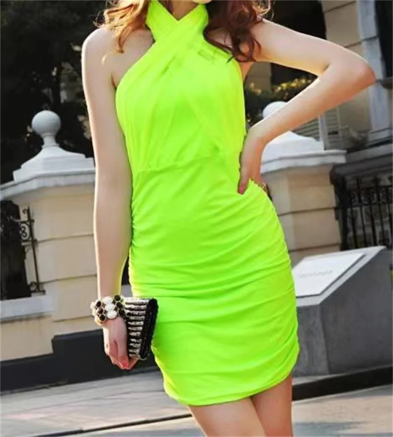

2022 Spring/summer new sexy nightclub women's wear a variety of ways to hang neck, strapless small dress, buttock wrapped skirt