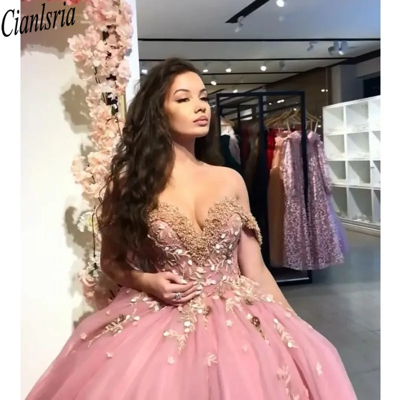 

Пыльное Розовое Бальное платье принцессы, платья для Quinceanera с открытыми плечами, тюлевые без рукавов, милые платья 16 с аппликациями и бусина...