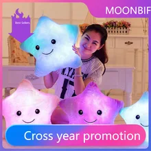 Cojín decorativo de felpa suave con luz Led para niños, almohada luminosa de juguete creativo de 34CM, de colores brillantes, Sailor Moon (4)
