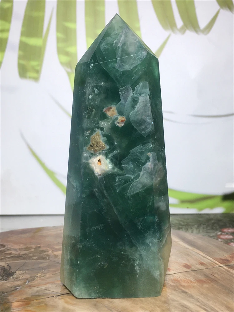 

Natural Fluorite Stone Quartz Crystal Tower Point Healing Energy Green Gem Ore Mineral Column Wand Home Decoration Souvenir Gift