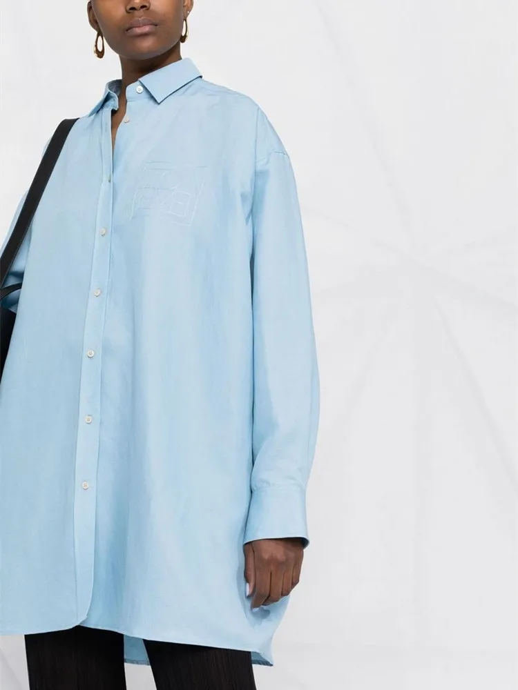 

Women's Blue Silhouette Shirt Embroidery Logo 100% Cotton Loose Simple Female Single Breasted Mid-Length Shirt 2023 Early Autumn