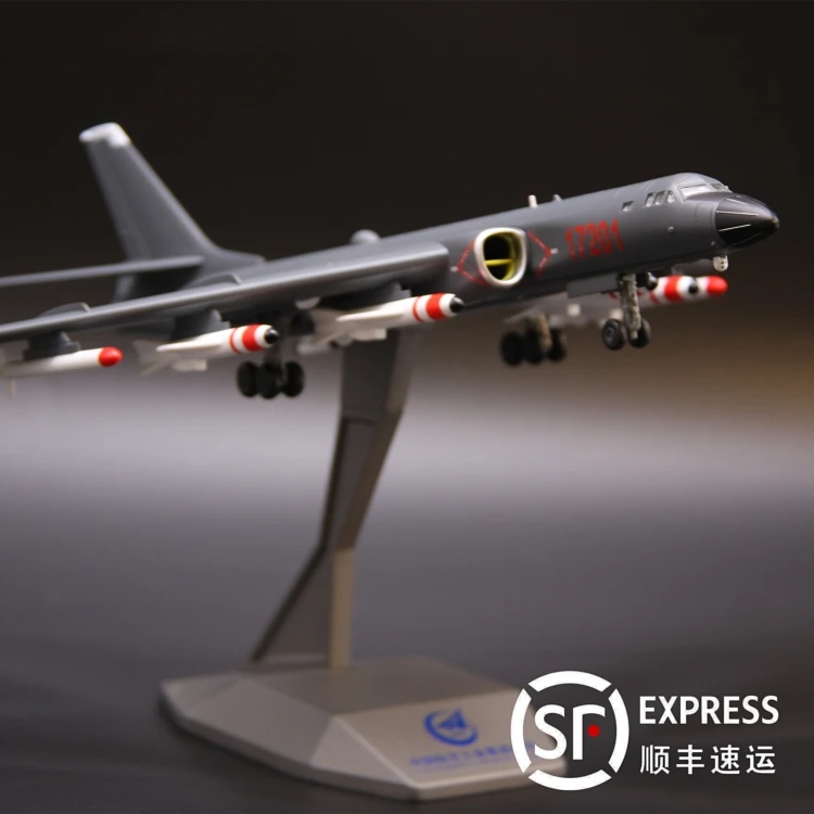 

AVIC official authentic 1:100 bombing 6K bomber H6k Ares model