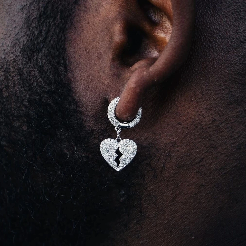 

Pendant Earrings for Women Men Fashion Heart Love Hollow Crystal Cartilage Ear Hoops Hip Hop Party Jewelry Accessories Gifts