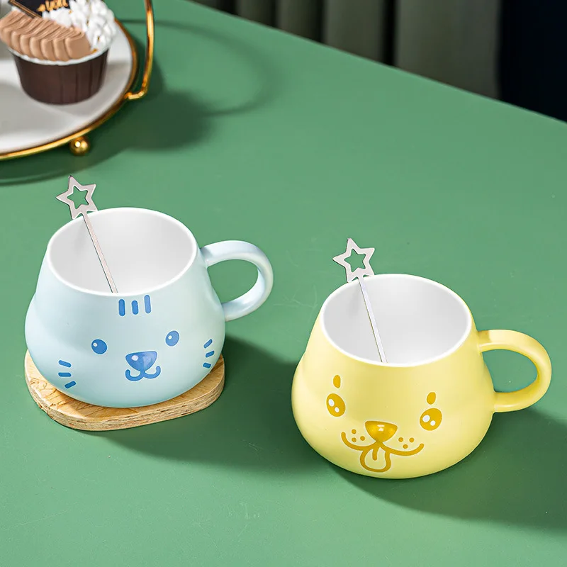 

Кофейная кружка для домашних животных, чашка для молока, красивая керамическая кружка с крышкой и ложкой, креативная чашка для молока и кофе...