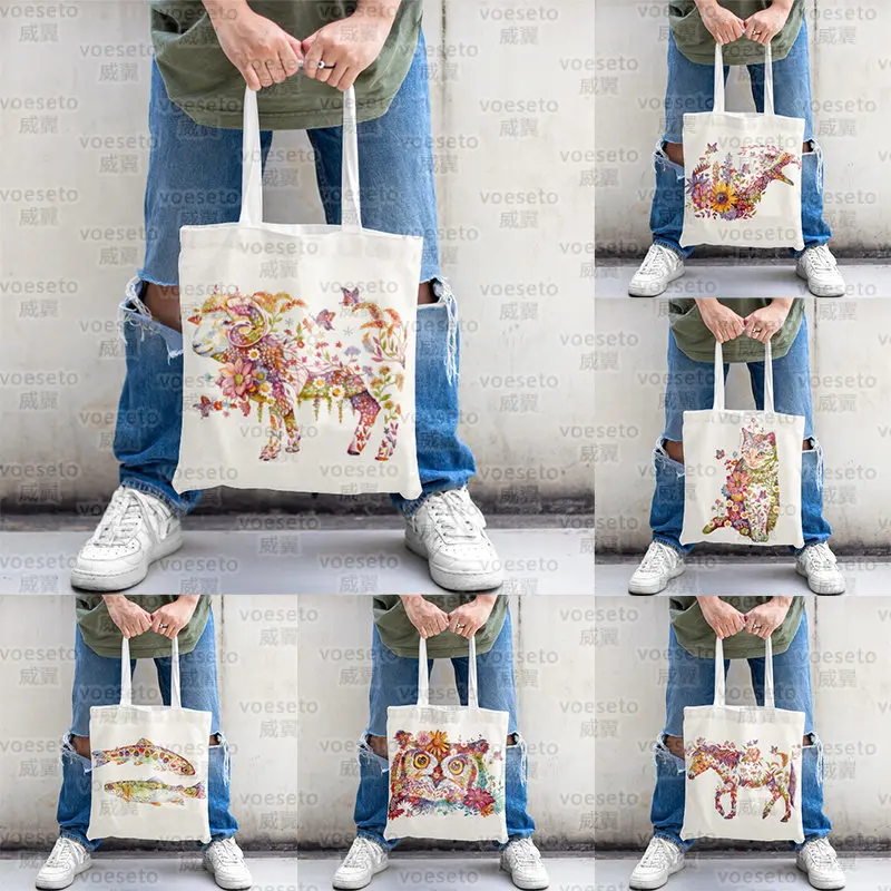 

Colorful Spotted Aesthetics Animal Series Female College Students Go To School Play Handheld Canvas Bag Large Capacity Tote Bags