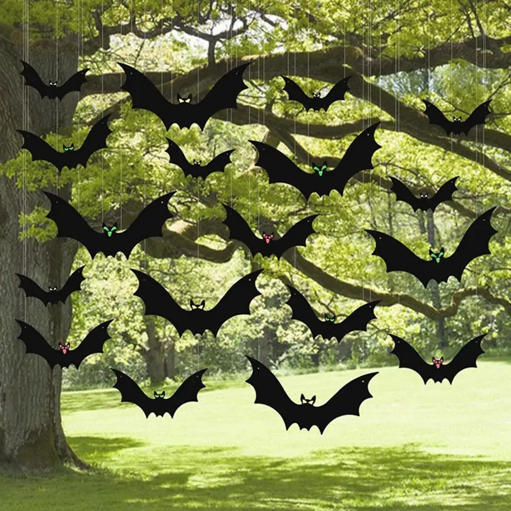 

1 Set Halloween Bat Pendant Realistic Scary 3D Black Bat with Luminous Eyes for Home Yard Room Halloween Party Decoration Props