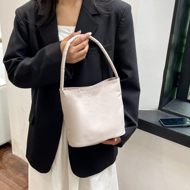 Женская сумка через плечо дизайнерская роскошная брендовая большой вместимости