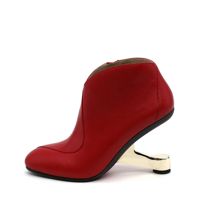 Осенние женские ботинки на странном каблуке 8 см. Женские ботильоны высоком
