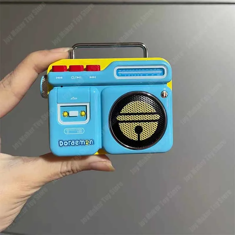 

Миниатюрная Bluetooth-Колонка Doraemon в стиле ретро, портативный музыкальный MP3-плеер для путешествий, винтажный стереопроигрыватель с HD-звуком, Мультяшные радиостанции, подарок для ребенка