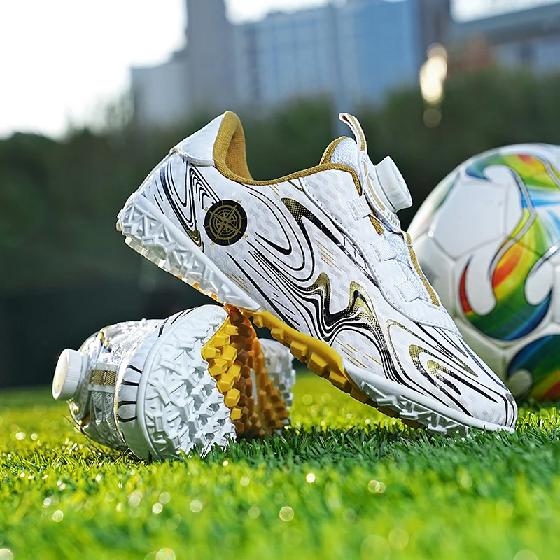 Fashion Knob Light Short Spikes Football Shoes Boy Professional Anti-slip Training Shoes Children Breathable Kids Soccer Shoes
