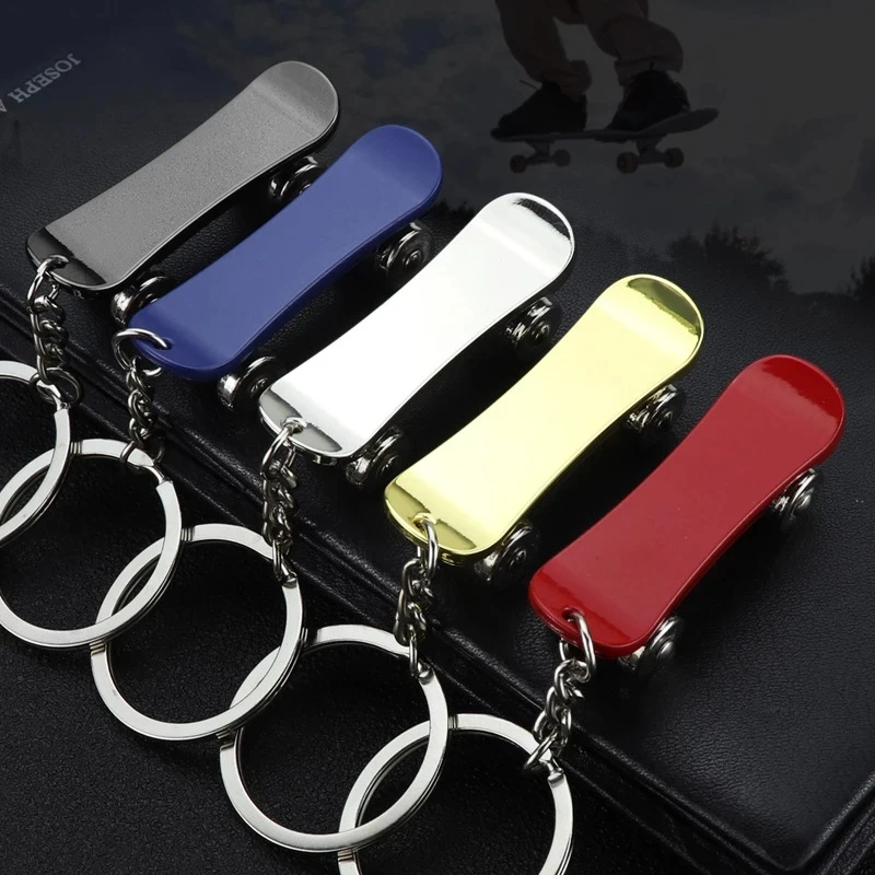 

Creative Simulation Mini Skateboard Key Ring Multicolor Metal Four Wheel Scooter Keychain Exquisite Pendant For Boyfriend Gift