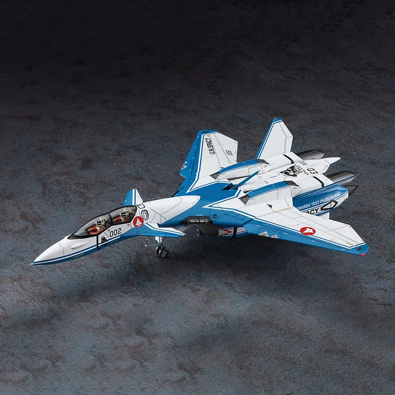 

Japanese Macross Anime Action Figures VF-11D Thunderbolt Test Pilot School Model Assembly Toy For Aldult Collection Puzzle Gifts