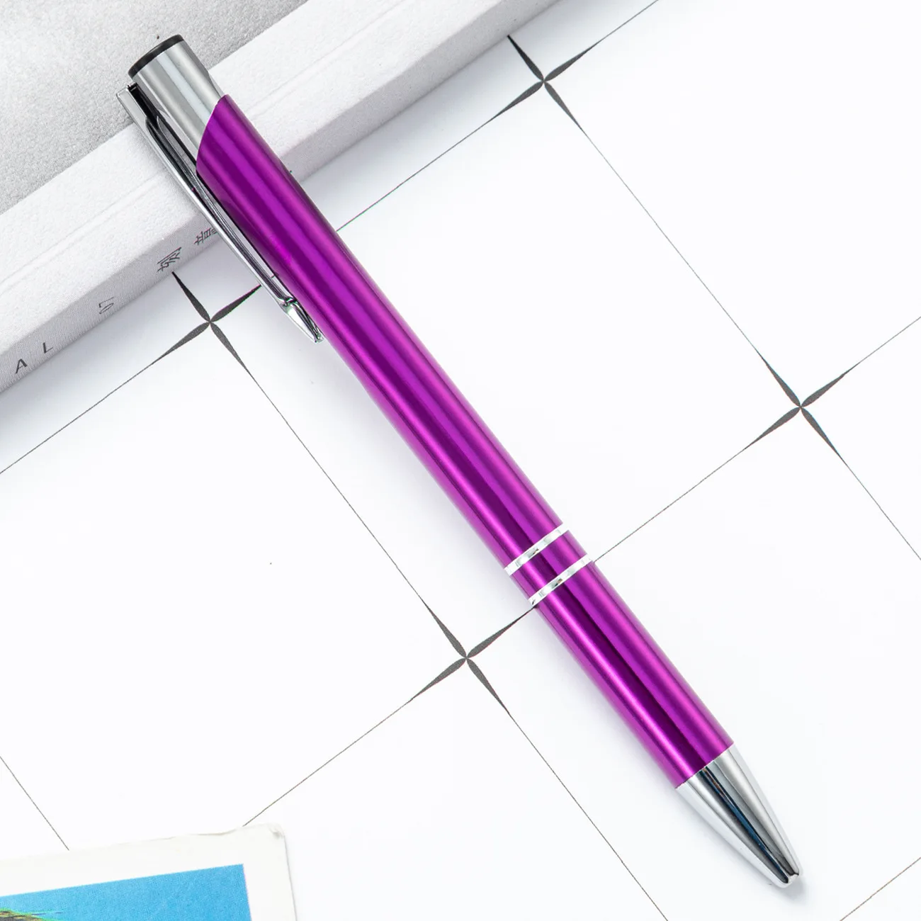 

Шариковая ручка XYDDJYNL металлическая